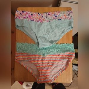 Victorias Secret extra low rise hipster panties NWT Large 2 pair